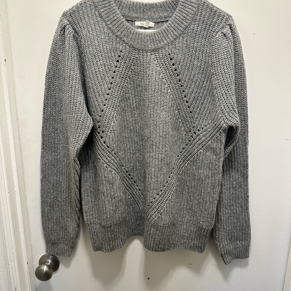 Maurices Gray Crew Neck Sweater